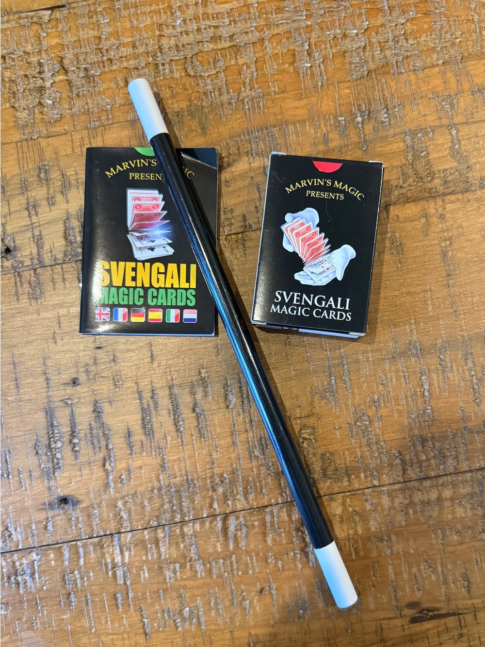 Marvin's Magic Svengali Trick Cards with Black Magic Wand - Black, White, Red